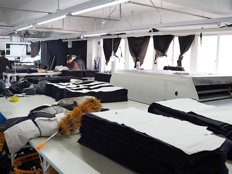 Technology and Fashion: AI assistants enter fitting rooms, and digital passports become standard equipment for clothing.